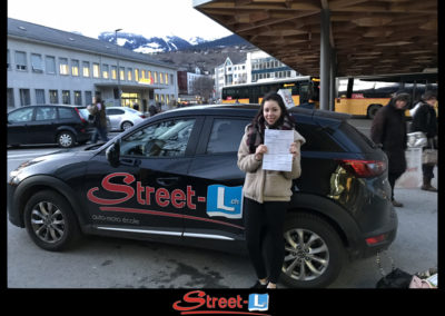 LAURE Permis-réussi-Street-L-auto-école-permis-de-conduire-école-de-conduite-Riddes-Valais-chablais-valaisan-vaudois-Antonino-Vadalà-photo