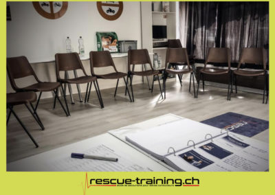 Rescue-training école de secourisme idem samaritains sauveteur permis de conduire entreprises BLS AED petite enfance Valais Lucien Cottier Street-L auto-école Riddes