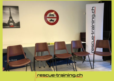 Rescue-training école de secourisme idem samaritains sauveteur permis de conduire entreprises BLS AED petite enfance Valais Lucien Cottier Street-L auto-école Riddes