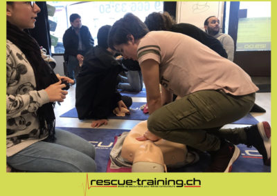 Rescue-training école de secourisme idem samaritains sauveteur permis de conduire entreprises BLS AED petite enfance Valais Lucien Cottier Street-L auto-école Riddes