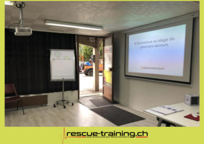 Rescue-training école de secourisme idem samaritains sauveteur permis de conduire entreprises BLS AED petite enfance Valais Lucien Cottier Street-L auto-école Riddes