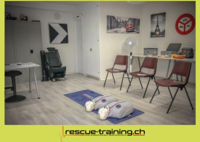 Rescue-training école de secourisme idem samaritains sauveteur permis de conduire entreprises BLS AED petite enfance Valais Lucien Cottier Street-L auto-école Riddes