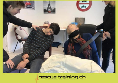 Rescue-training école de secourisme idem samaritains sauveteur permis de conduire entreprises BLS AED petite enfance Valais Lucien Cottier Street-L auto-école Riddes